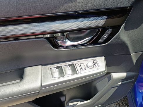 Used 2024 Honda CR-V EX-L image 17