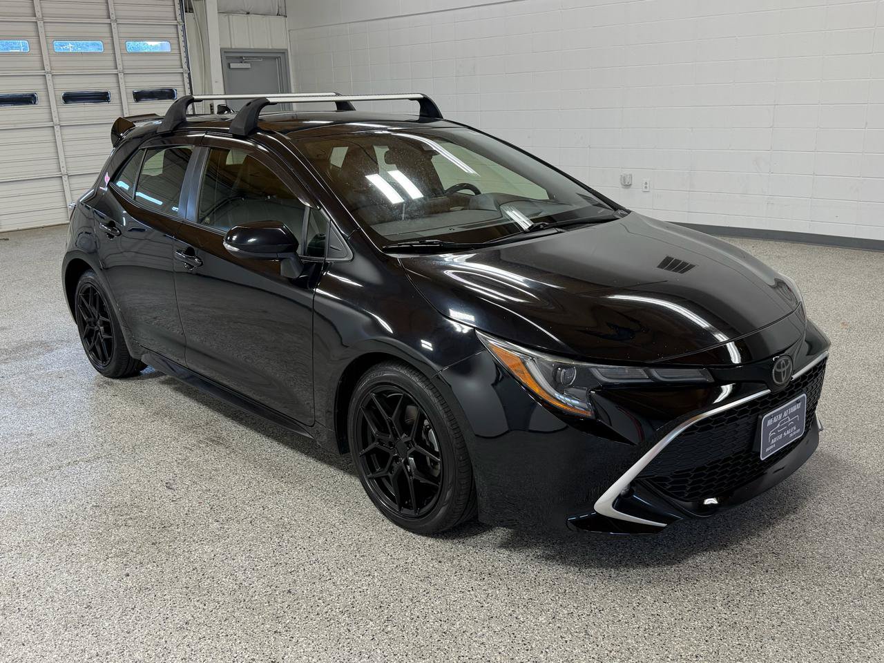 Used 2019 Toyota Corolla XSE FWD image 6