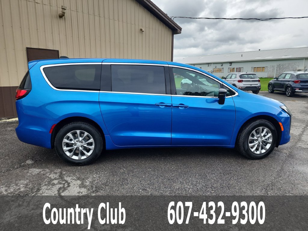 New 2027 Chrysler Pacifica Select AWD/4WD image 9