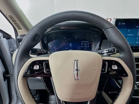 New 2026 Lincoln Corsair Premiere FWD image 12