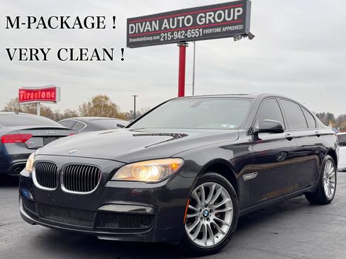 Used 2011 BMW 740i image 1