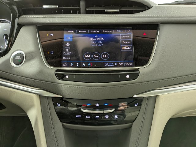 Used 2024 Cadillac XT5 Premium Luxury FWD image 12
