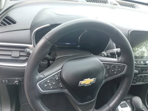 Used 2022 Chevrolet Equinox LT image 11