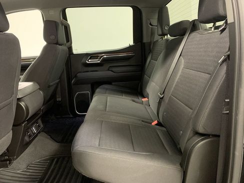 Used 2023 Chevrolet Silverado 1500 LT AWD/4WD image 19