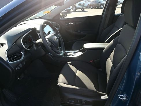 Used 2024 Chevrolet Malibu LT image 16
