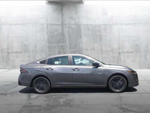 New 2026 Nissan Sentra SV w/ SV Convenience Package FWD image 5