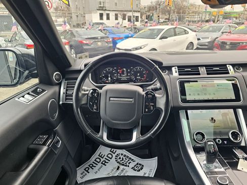 Used 2020 Land Rover Range Rover Sport HSE image 18