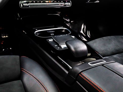 Used 2023 Mercedes-Benz CLA 250 image 7