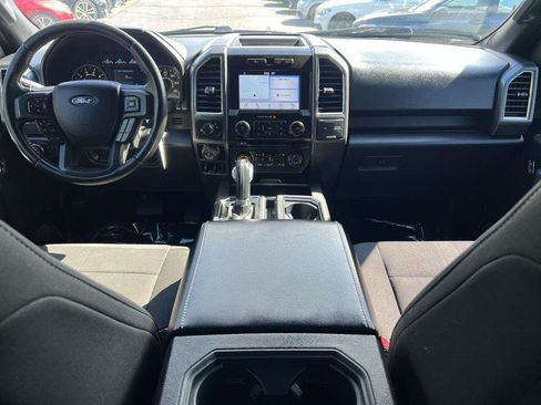 Used 2017 Ford F150 XLT w/ Equipment Group 302A Luxury RWD image 9