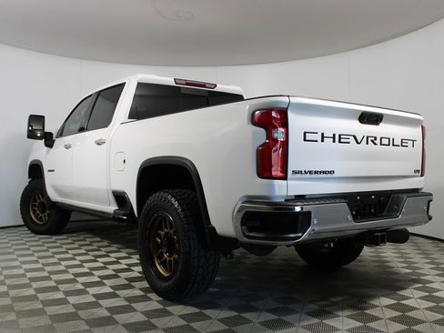 Used 2020 Chevrolet Silverado 2500 LTZ w/ LTZ Plus Package image 42