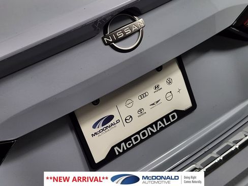 Used 2023 Nissan Altima 2.5 SR AWD/4WD image 9