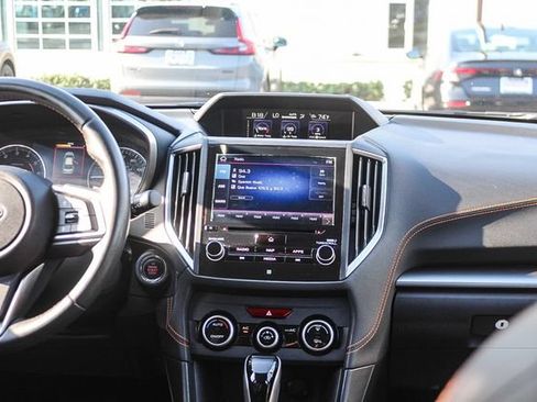 Used 2019 Subaru Crosstrek 2.0i Limited w/ Moonroof Package w/Navigation AWD/4WD image 17