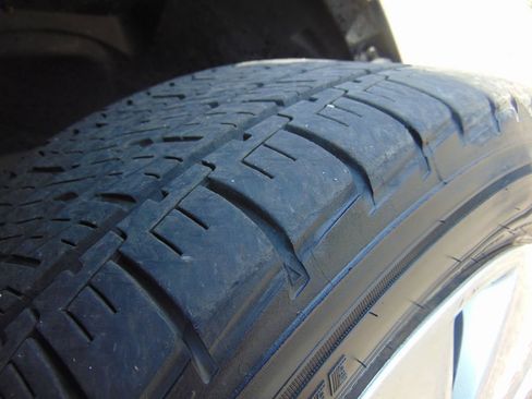 Used 2016 Chrysler 200 LX image 27