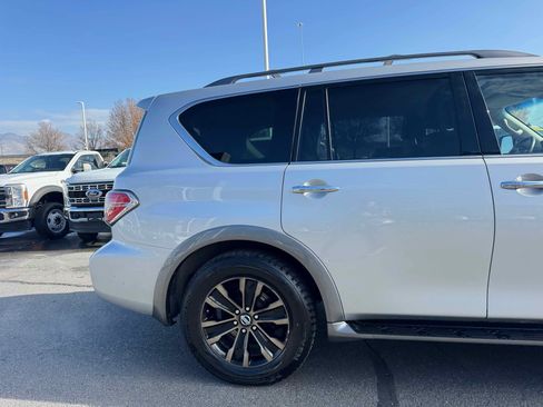 Used 2017 Nissan Armada Platinum image 8