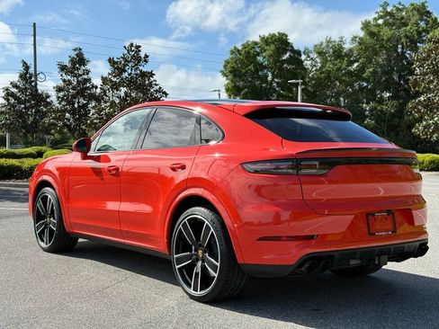 Certified 2020 Porsche Cayenne Turbo AWD/4WD image 3