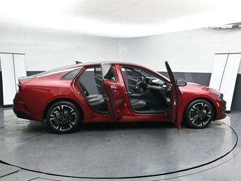 Used 2023 Kia K5 GT-Line image 37