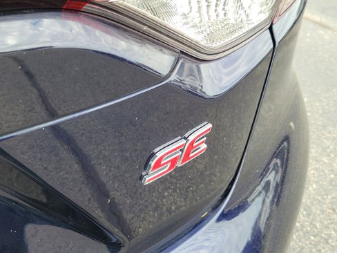 Used 2022 Toyota Corolla SE image 8