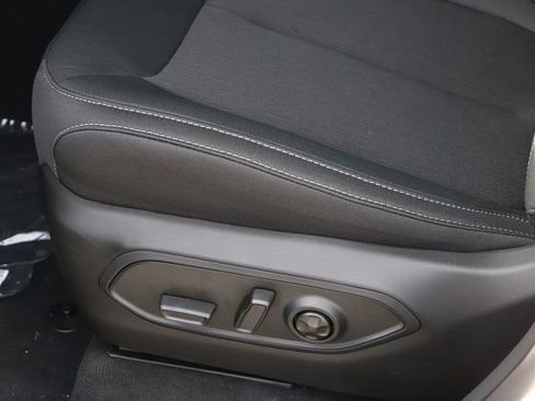 New 2025 Jeep Grand Cherokee Laredo X w/ Luxury Tech Group I AWD/4WD image 13