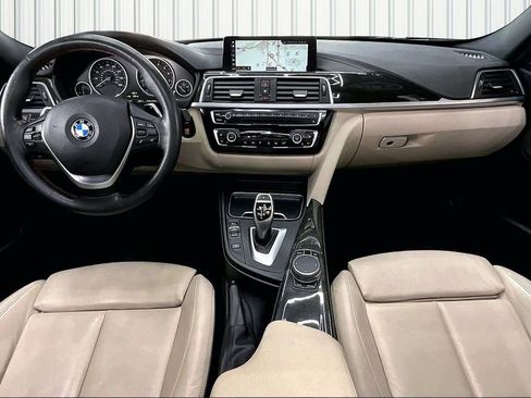 Used 2018 BMW 330i xDrive Sedan w/ Premium Package image 7