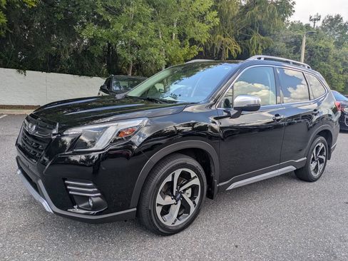 Used 2024 Subaru Forester Touring w/ POP Package 3 AWD/4WD image 10