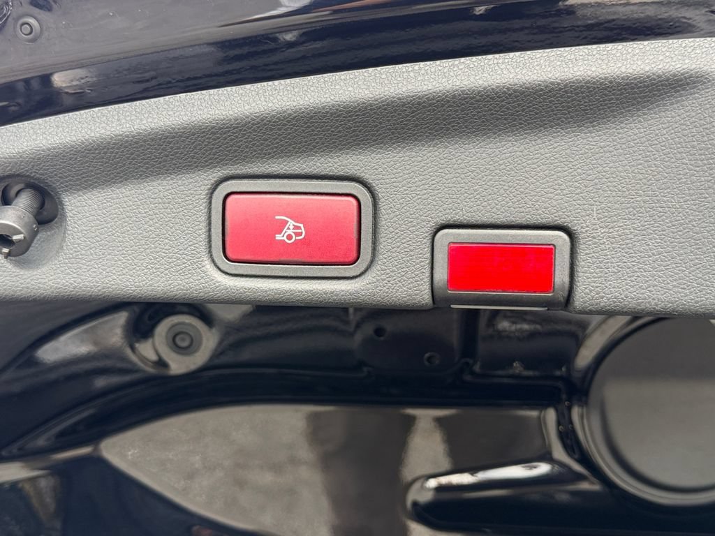 Used 2019 Mercedes-Benz E 450 4MATIC Cabriolet image 10