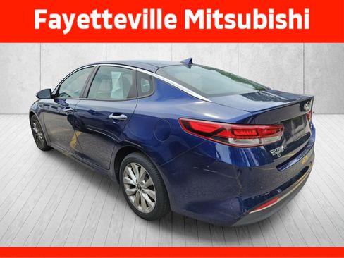 Used 2018 Kia Optima S FWD image 7