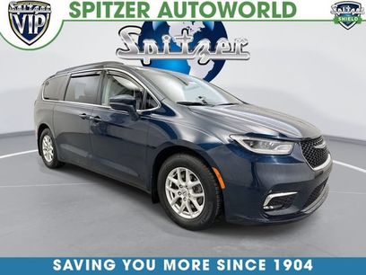 Used 2022 Chrysler Pacifica Touring-L