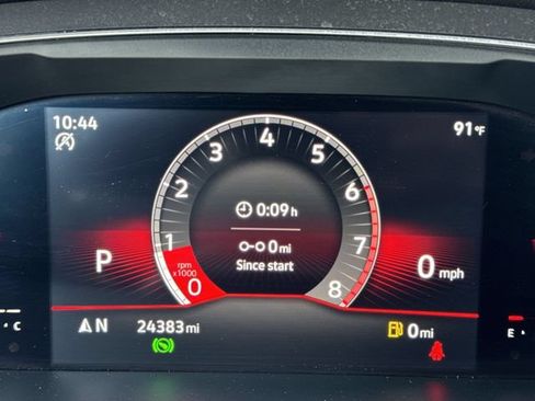 Used 2022 Volkswagen Tiguan SE R-Line FWD image 15
