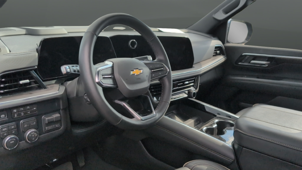 Used 2026 Chevrolet Suburban Premier w/ Sun And Tow Package AWD/4WD image 9