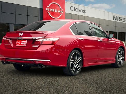 Used 2017 Honda Accord Sport Special Edition image 3