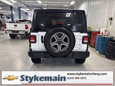 Used 2021 Jeep Wrangler Unlimited Sport w/ Technology Group image 7