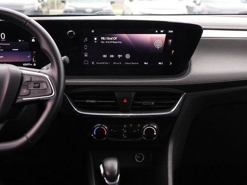 Used 2024 Buick Encore GX Sport Touring FWD image 23