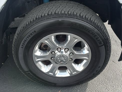 Used 2021 RAM 2500 Big Horn w/ Level B Equipment Group image 9