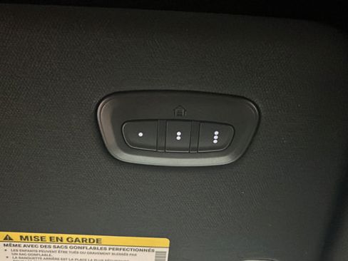 Used 2022 RAM 1500 Laramie AWD/4WD image 34