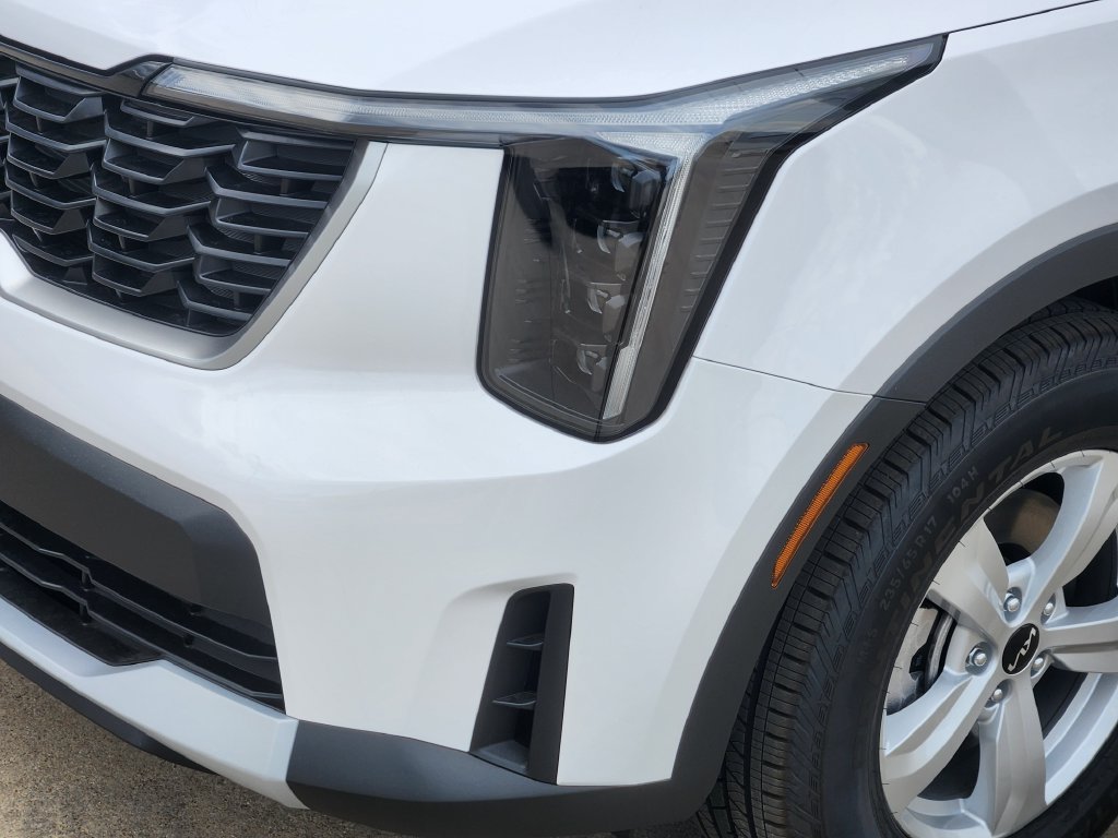 New 2026 Kia Sorento LX FWD image 8