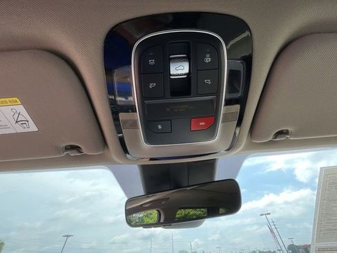 Used 2022 Hyundai Santa Fe SEL w/ Convenience + Premium Package FWD image 23