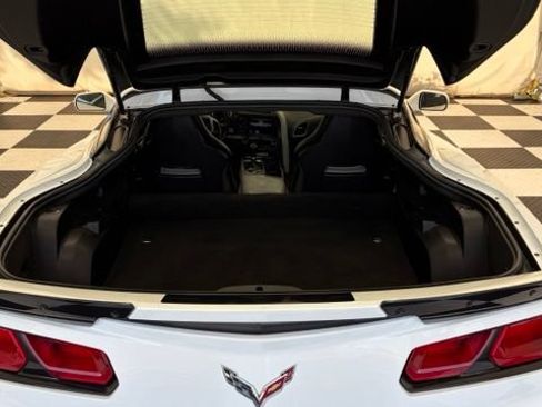 Used 2018 Chevrolet Corvette Grand Sport RWD image 4