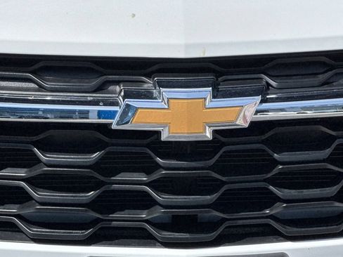 Used 2026 Chevrolet Trax LS FWD image 42