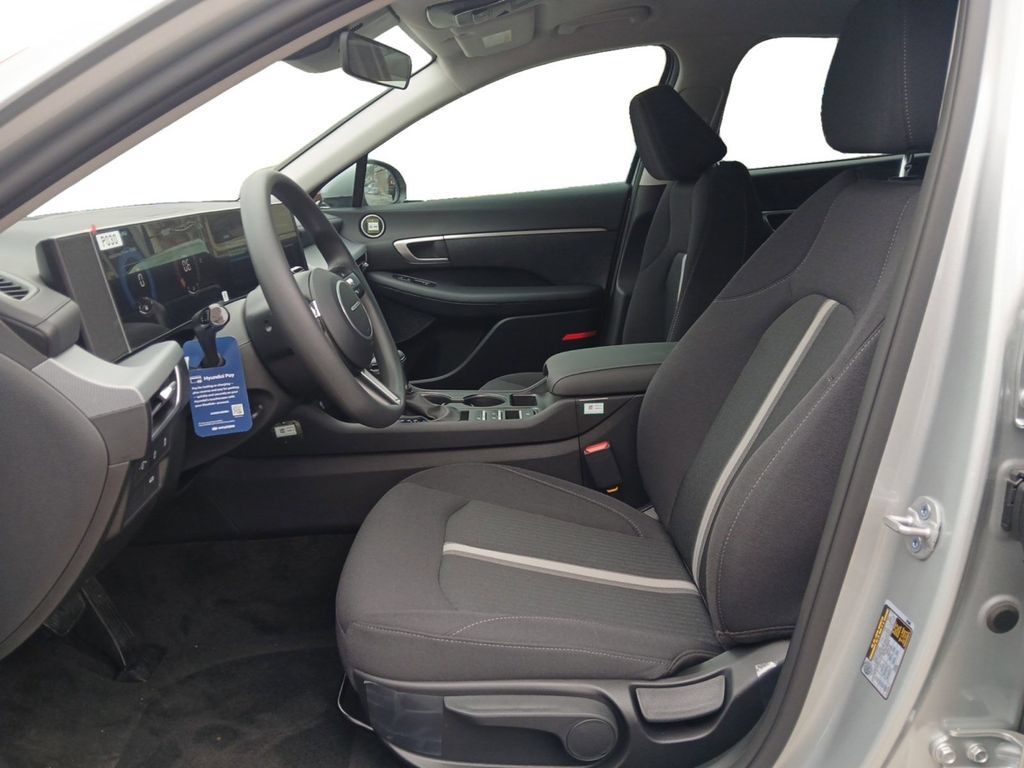 New 2026 Hyundai Sonata SE FWD image 10