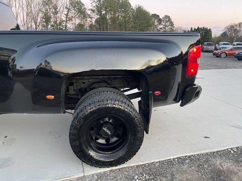 Used 2013 GMC Sierra 3500 Denali image 15