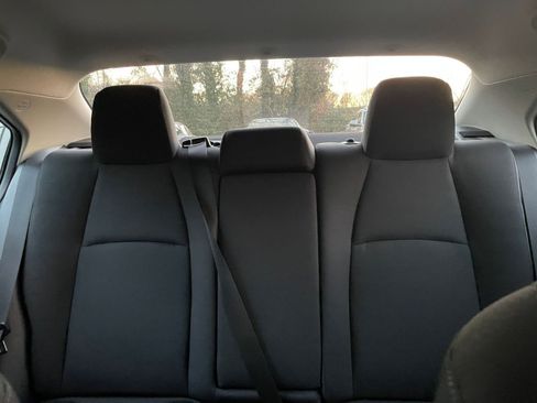 Used 2025 Toyota Corolla LE image 36