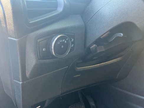 Used 2018 Ford EcoSport SE w/ SE Convenience Package image 25