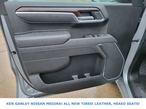 Used 2025 GMC Sierra 1500 SLT image 42