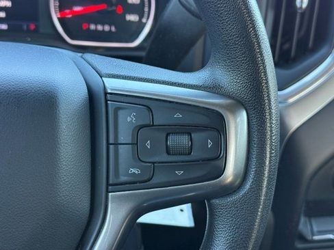 Used 2020 Chevrolet Silverado 1500 LT image 31