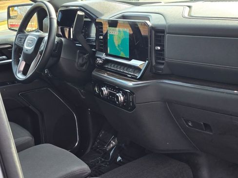 Used 2023 GMC Sierra 1500 Elevation image 9
