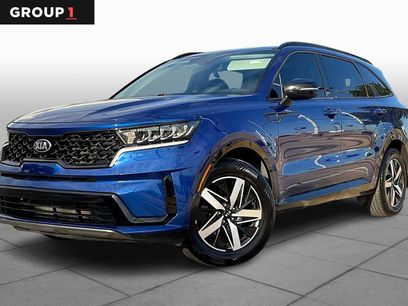 Used 2021 Kia Sorento S w/ Panoramic Sunroof Package