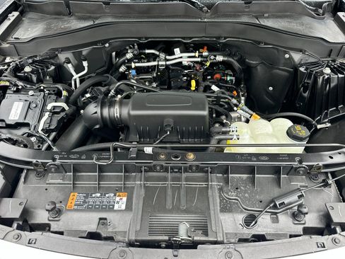 Used 2024 Ford Explorer XLT w/ Equipment Group 202A image 34