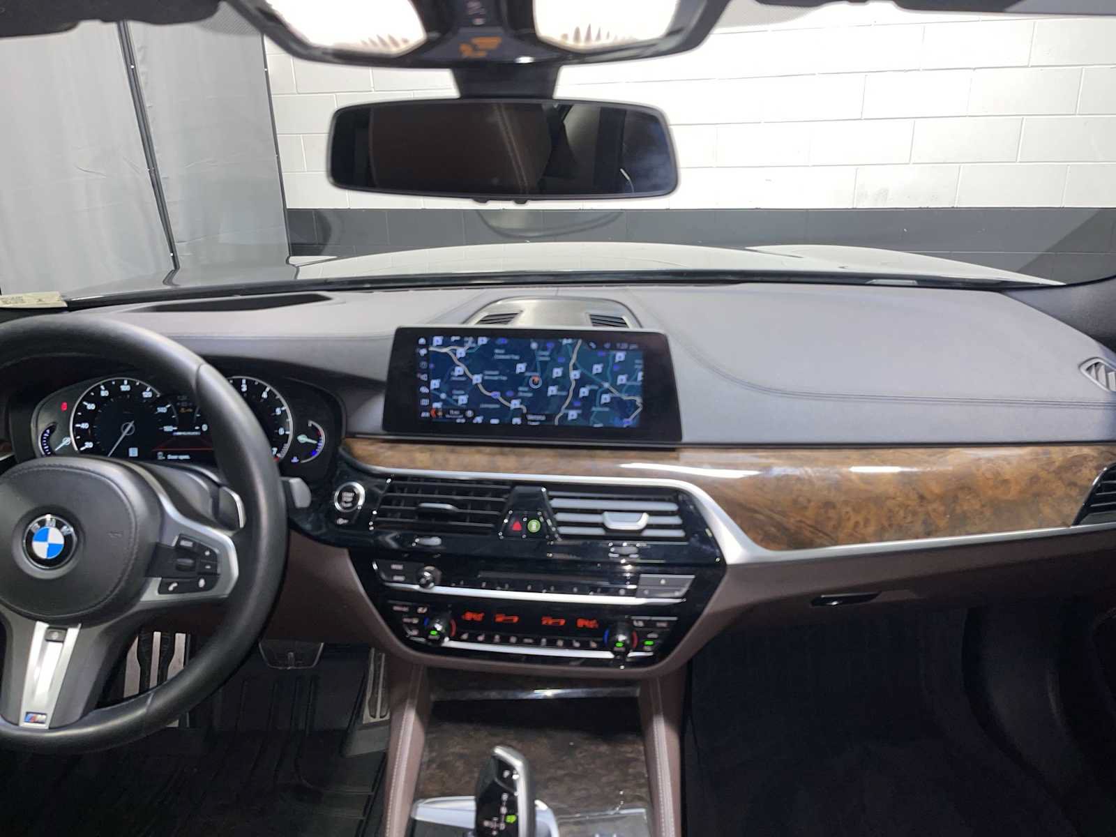 Used 2018 BMW M550i xDrive AWD/4WD image 10