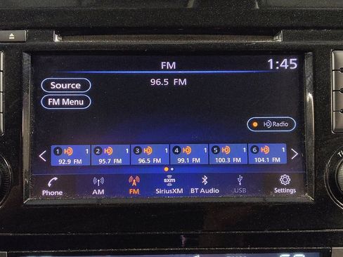 Used 2020 Nissan Rogue SV w/ Premium Package image 25