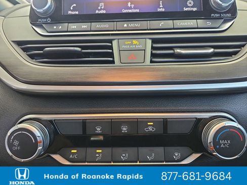 Used 2024 Nissan Altima 2.5 SV FWD image 31